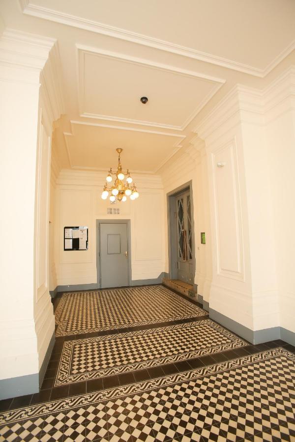Apartments Vienna Opera Bagian luar foto