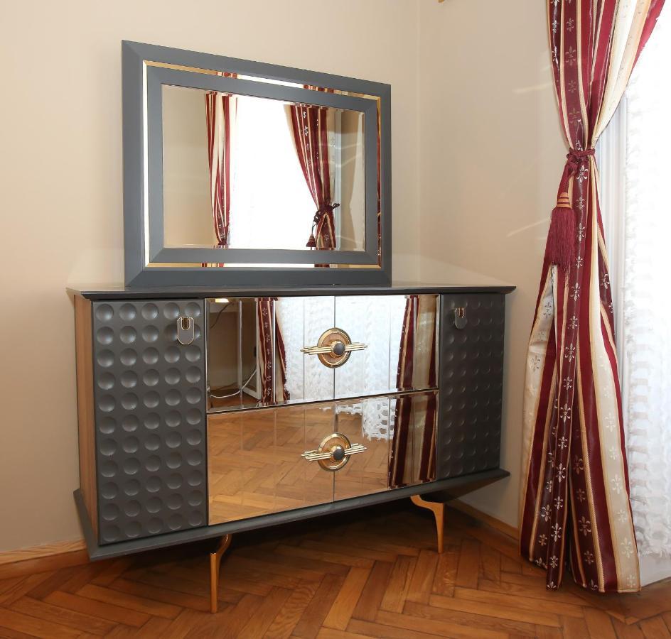 Apartments Vienna Opera Bagian luar foto