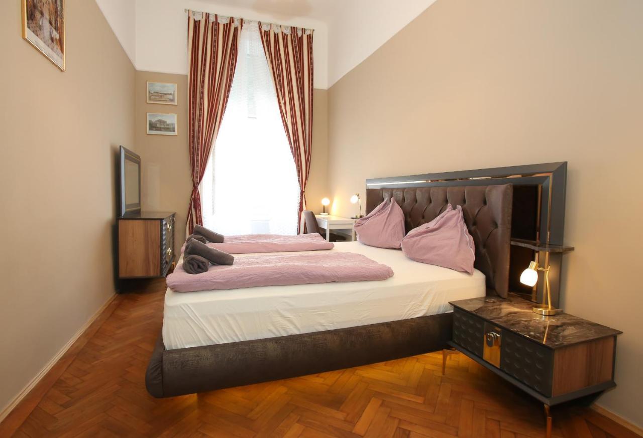 Apartments Vienna Opera Bagian luar foto