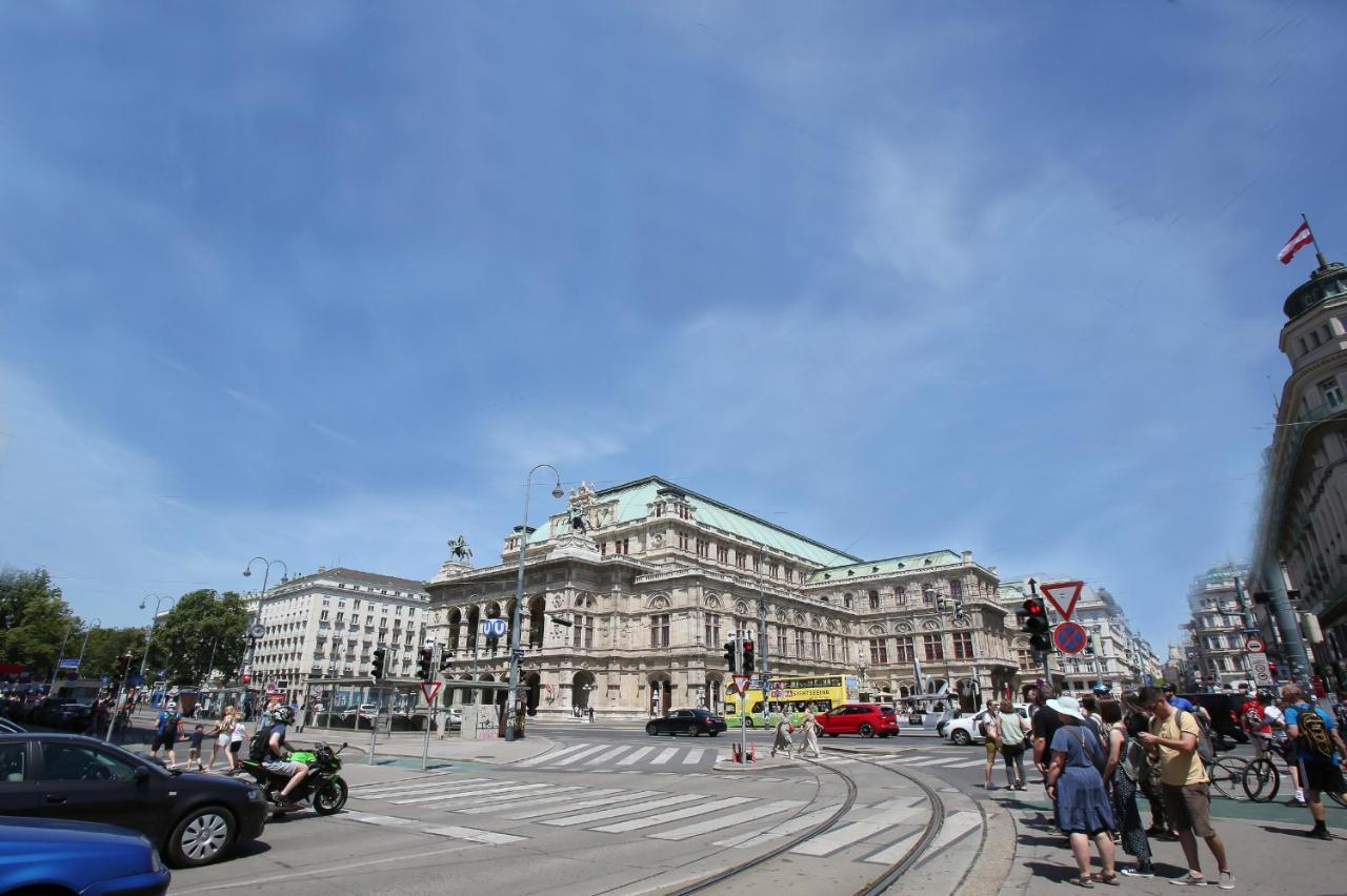 Apartments Vienna Opera Bagian luar foto